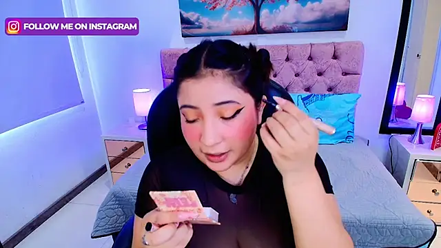 Emma monserrat online show from 11/17/25, 06:01