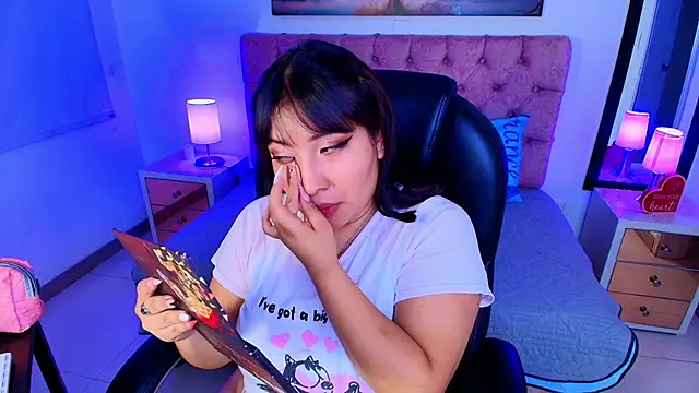 Emma monserrat online show from 11/21/25, 08:30