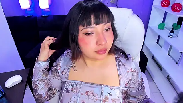 Emma monserrat online show from 05/07/26, 11:13