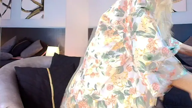 Snapshot of Kelly_Mature_ chatting on 01/09/26, 06:59 Kelly Mature online show from 01/09/26, 06:59