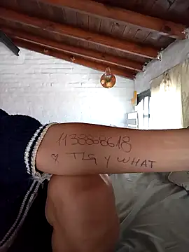 Viudanegraa online show from 11/05/25, 12:08