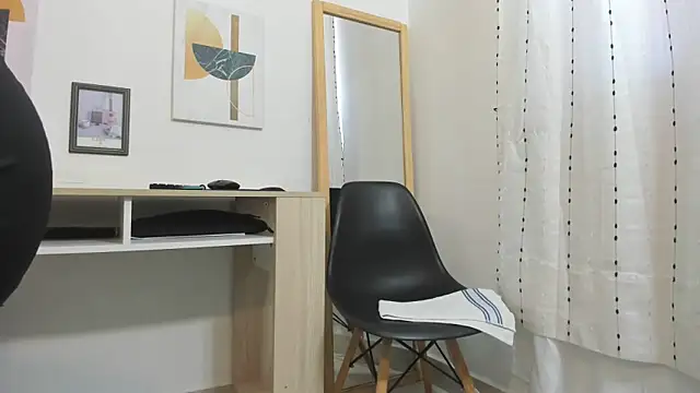 Emma Jnes online show from 02/11/26, 01:00