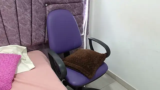 Penelope Fox14 online show from 11/07/25, 12:31