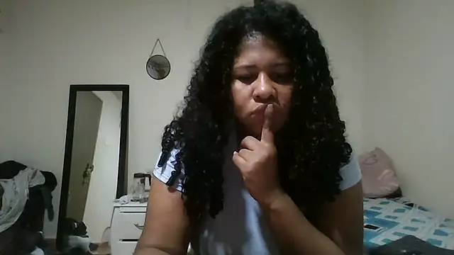 Snapshot of Ivon-09 chatting on 05/03/26, 11:58 Ivon-09 online show from 05/03/26, 11:58