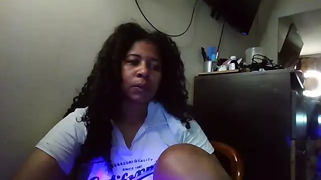 Ivon-09 online show from 11/04/25, 11:47