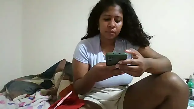 Ivon-09 online show from 04/08/26, 12:28