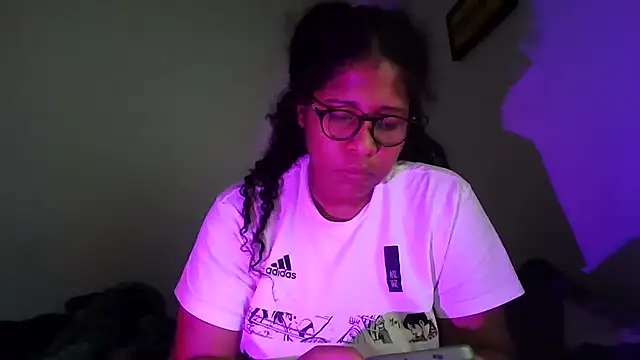 Ivon-09 online show from 10/29/25, 11:42