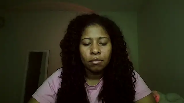 Snapshot of Ivon-09 chatting on 05/09/26, 01:09 Ivon-09 online show from 05/09/26, 01:09