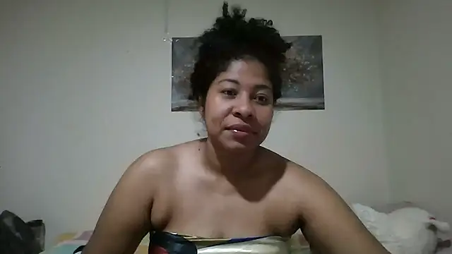 Snapshot of Ivon-09 chatting on 05/31/26, 12:33 Ivon-09 online show from 05/31/26, 12:33