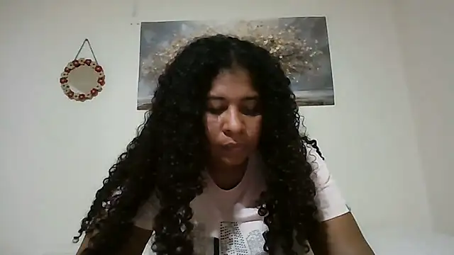 Snapshot of Ivon-09 chatting on 06/21/26, 03:01 Ivon-09 online show from 06/21/26, 03:01