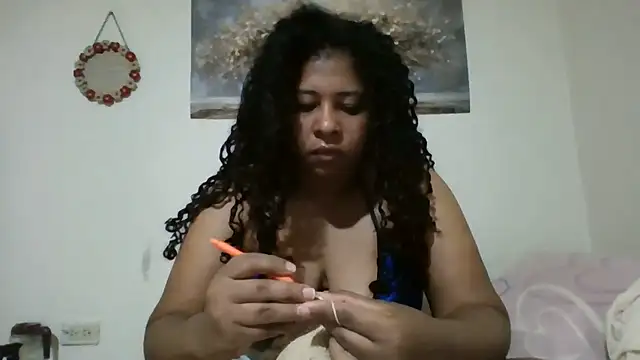 Snapshot of Ivon-09 chatting on 07/11/26, 01:00 Ivon-09 online show from 07/11/26, 01:00