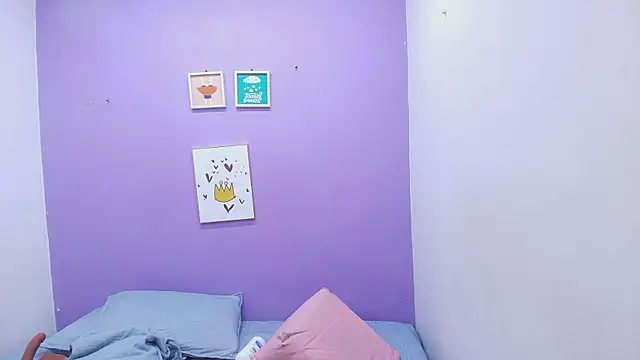 veronica sinner  online show from 03/18/25, 11:55