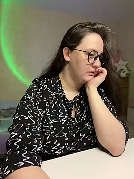 hungry1bunny online show from 02/28/25, 04:20