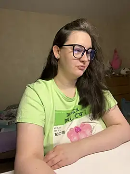 Snapshot of hungry1bunny chatting on 02/24/26, 05:58 hungry1bunny online show from 02/24/26, 05:58