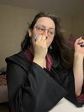 Snapshot of hungry1bunny chatting on 01/11/26, 05:53 hungry1bunny online show from 01/11/26, 05:53