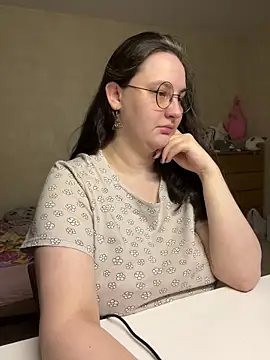 Snapshot of hungry1bunny chatting on 02/02/26, 09:36 hungry1bunny online show from 02/02/26, 09:36