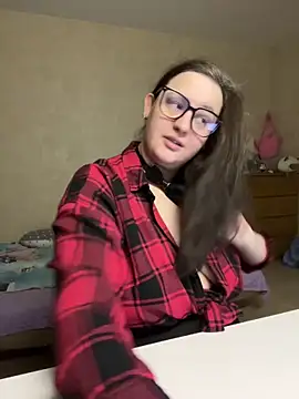 Snapshot of hungry1bunny chatting on 02/19/26, 07:11 hungry1bunny online show from 02/19/26, 07:11