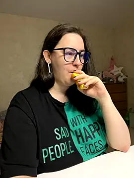 hungry1bunny online show from 11/14/25, 05:49