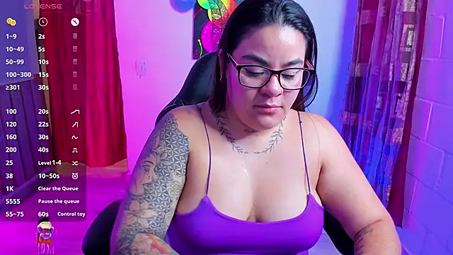 Sharon hils online show from 02/17/25, 07:23