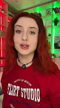 AnnaRichmond online show from 12/05/25, 12:21