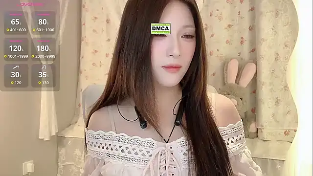 Snapshot of zhuzhu-520- chatting on 06/24/26, 03:21 zhuzhu-520- online show from 06/24/26, 03:21