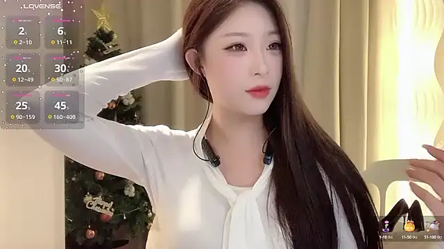 Snapshot of zhuzhu-520- chatting on 01/18/25, 04:42 zhuzhu-520- online show from 01/18/25, 04:42