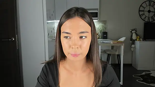 Snapshot of nilliluv chatting on 10/30/25, 05:54 nilliluv online show from 10/30/25, 05:54