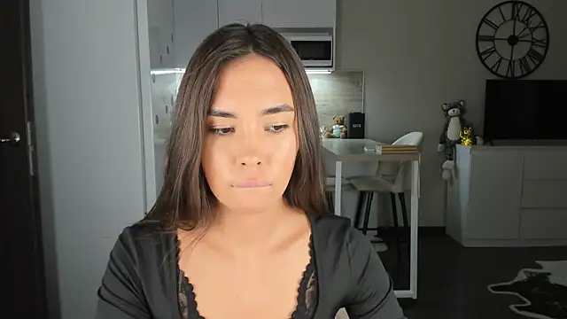 Snapshot of nilliluv chatting on 11/28/25, 06:52 nilliluv online show from 11/28/25, 06:52