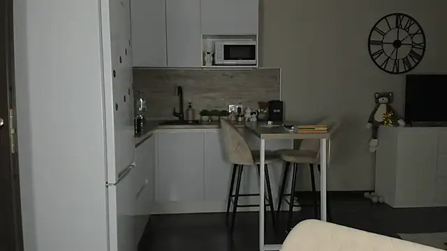 nilliluv online show from 04/07/26, 07:26