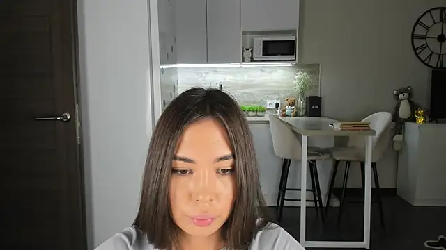 Snapshot of nilliluv chatting on 11/02/25, 09:31 nilliluv online show from 11/02/25, 09:31