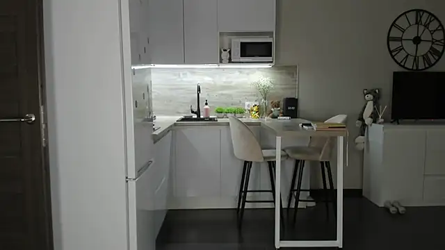 Snapshot of nilliluv chatting on 02/14/26, 02:56 nilliluv online show from 02/14/26, 02:56