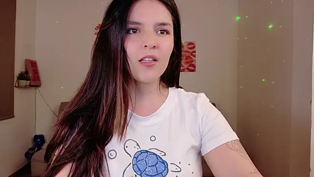 Snapshot of Mariangeel chatting on 06/11/26, 12:54 Mariangeel online show from 06/11/26, 12:54