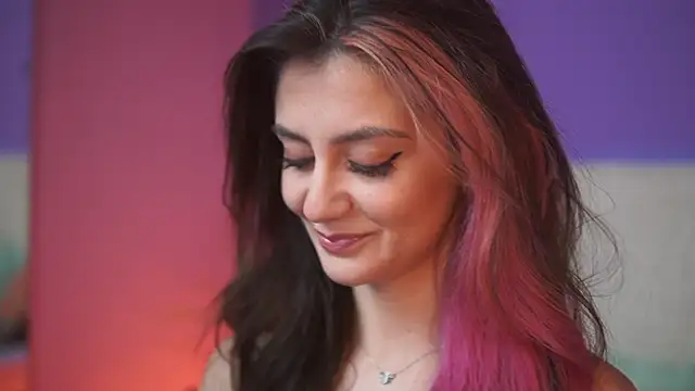 SabrinaHope online show from 12/14/25, 08:47