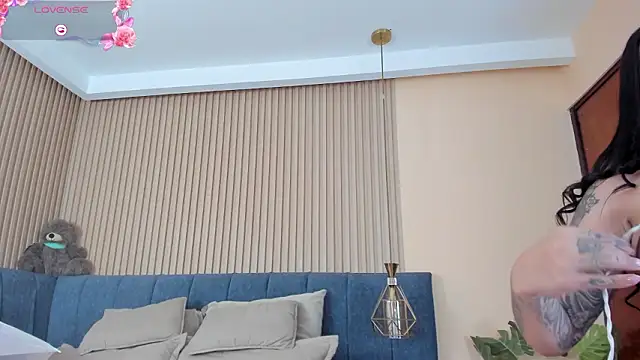 Snapshot of kathecute__ chatting on 02/06/26, 01:56 kathecute online show from 02/06/26, 01:56