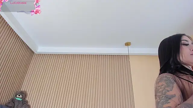 Snapshot of kathecute__ chatting on 02/01/26, 01:48 kathecute online show from 02/01/26, 01:48