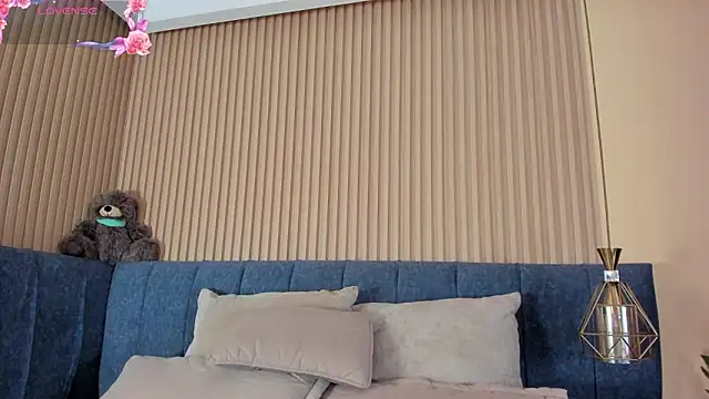 Snapshot of kathecute__ chatting on 02/04/26, 01:44 kathecute online show from 02/04/26, 01:44