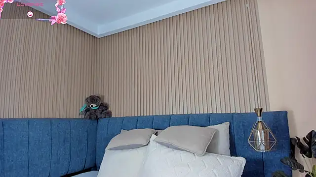 kathecute   online show from 04/01/26, 01:41