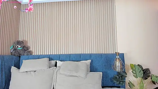 kathecute   online show from 03/04/26, 01:46