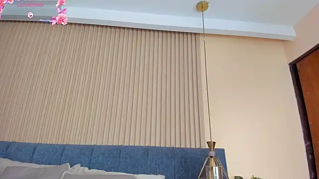 Snapshot of kathecute__ chatting on 01/10/26, 01:56 kathecute online show from 01/10/26, 01:56