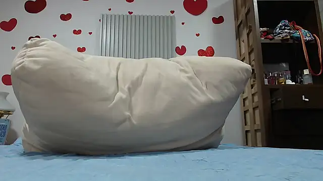 DanaiOluyi online show from 03/04/25, 09:43