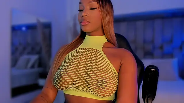 ChaynnaCooper online show from 11/04/25, 04:38