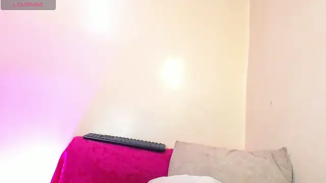 stephanyyx online show from 10/29/25, 03:27