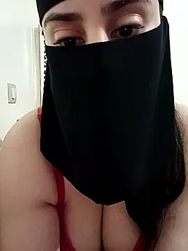 Snapshot of Arabic-Rose chatting on 11/19/25, 11:54 Arabic-Rose online show from 11/19/25, 11:54