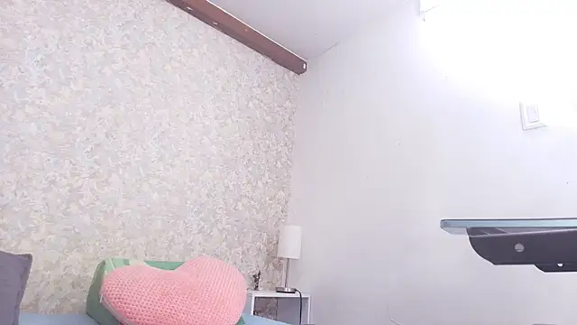 nicol f online show from 11/12/25, 03:10