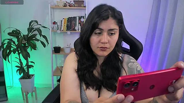 GretaX-X online show from 11/19/25, 02:55