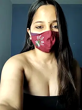 Snapshot of Varnika_aarora chatting on 02/18/25, 05:09 Varnika aarora online show from 02/18/25, 05:09