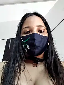 Snapshot of Varnika_aarora chatting on 01/22/25, 08:29 Varnika aarora online show from 01/22/25, 08:29