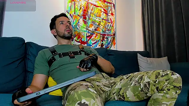 tommy raym0ndg online show from 12/01/25, 01:28