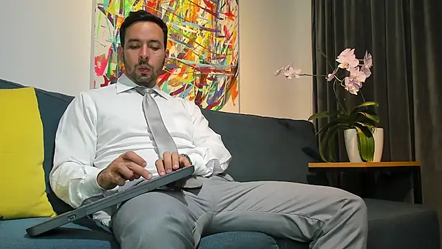 tommy raym0ndg online show from 02/20/25, 12:19