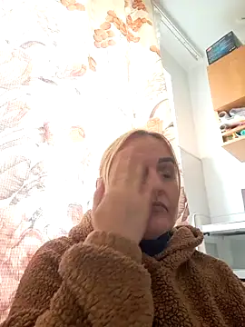 Malichkaanna30 online show from 10/29/25, 08:35